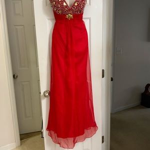 ALYCE PARIS RED JEWELED STRAPLESS FORMAL DRESS. SIZE 12
